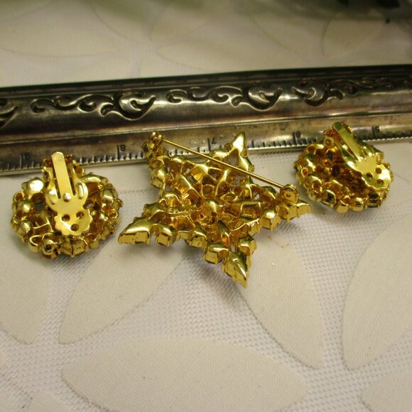 Vintage MJENT Star and Moon Rhinestone Gold Plate Brooch Earrings Designer Set - Picture 14 of 14